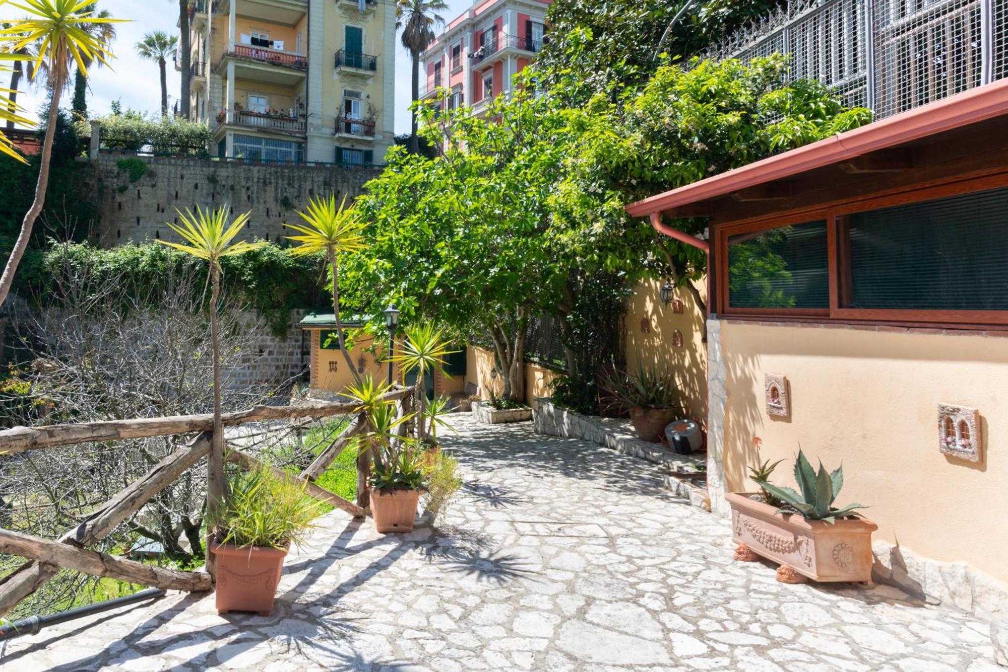B&B La Nave Napoli Eksteriør bilde